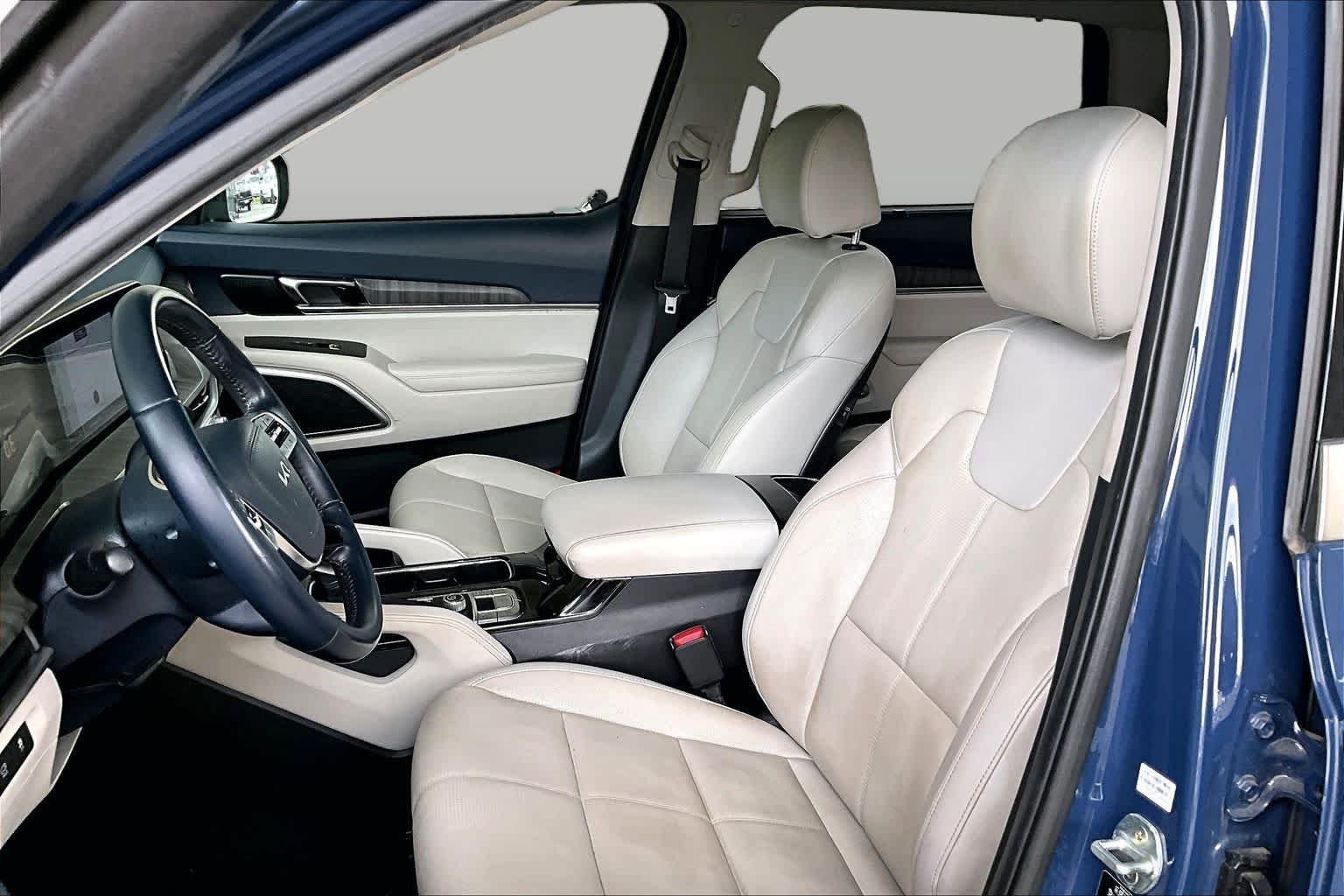 Used 2023 Midnight Lake Blue Kia EX image 8