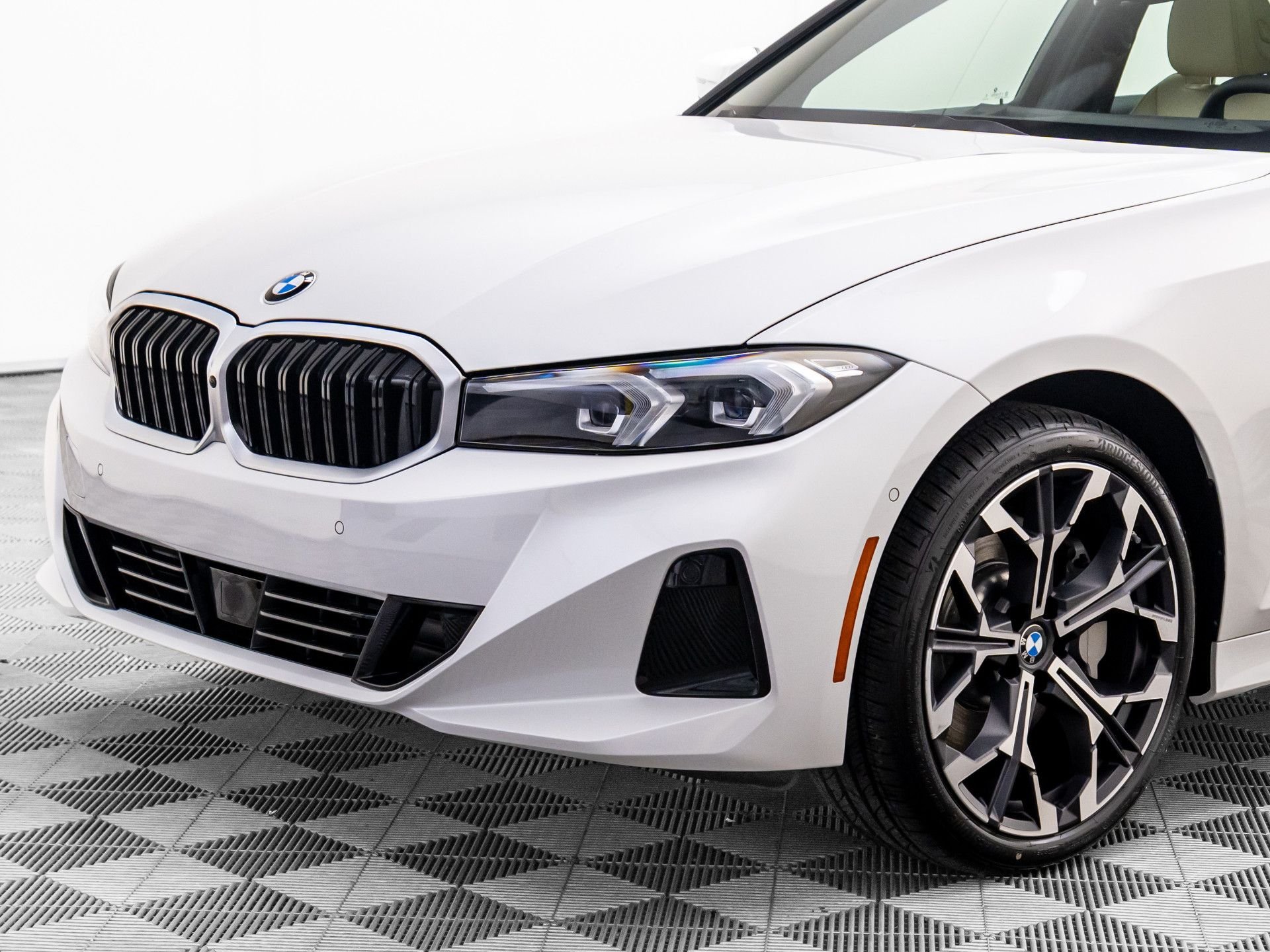 Certified Used 2026 Mineral White Metallic BMW 330i xDrive image 36