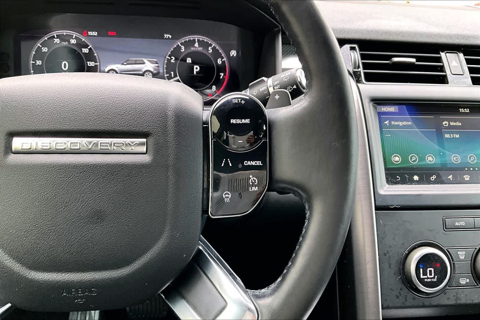Used 2020 Farallon Black Premium Metallic Land Rover Landmark Edition image 24