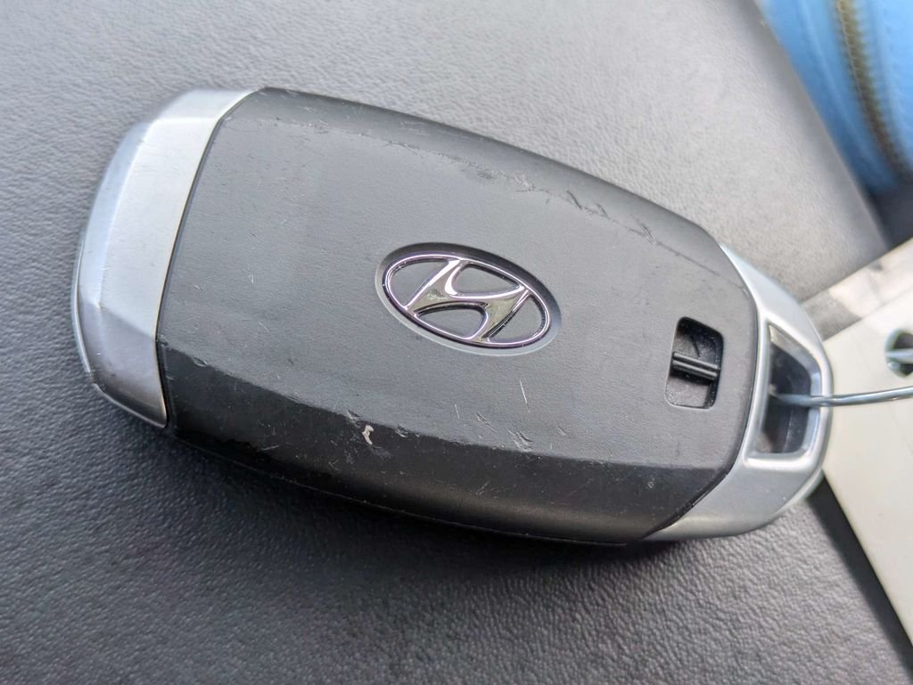 Used 2026 Silver Hyundai SEL image 33