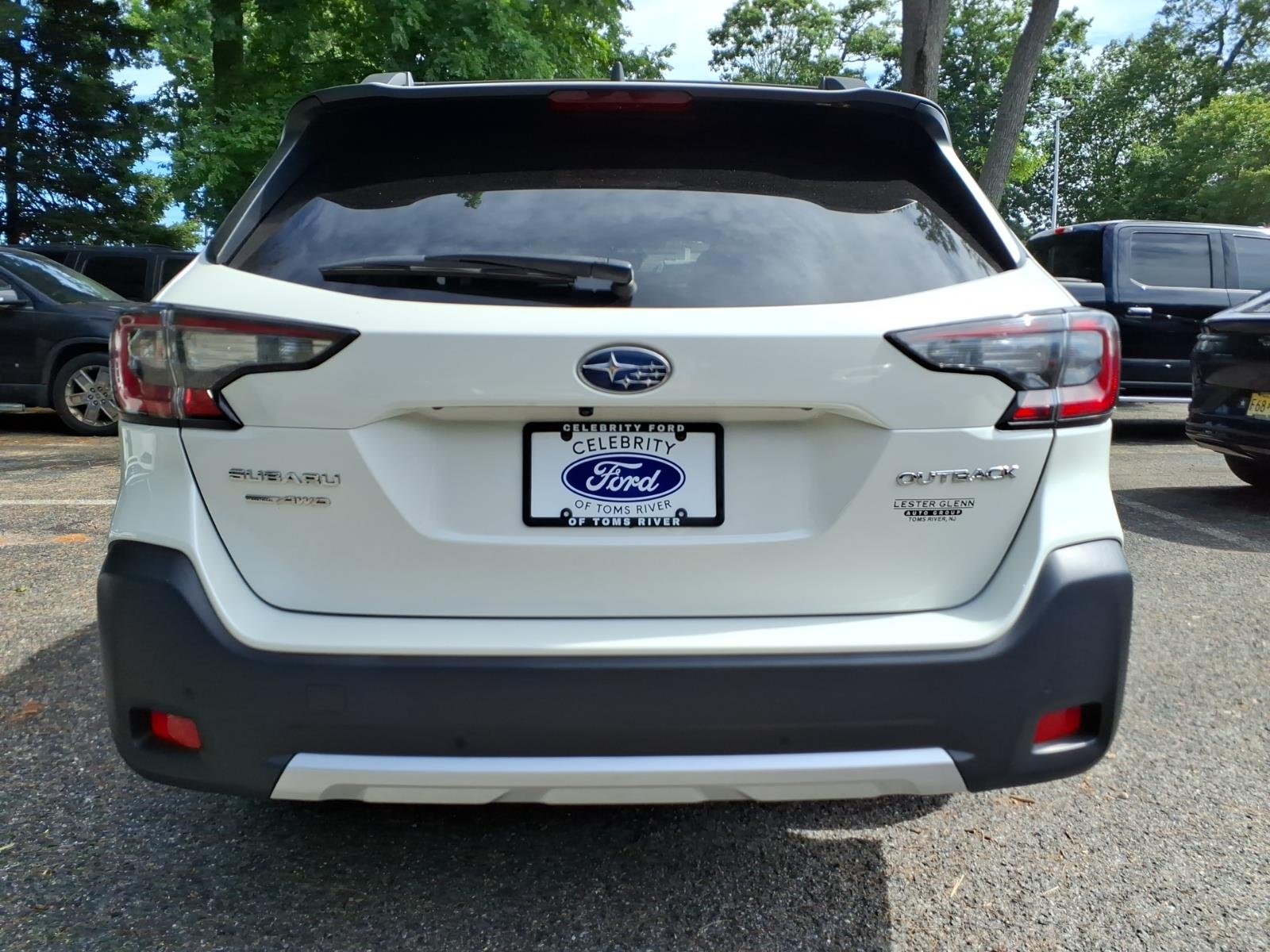 Certified Used 2023 Crystal White Pearl Subaru Limited image 3
