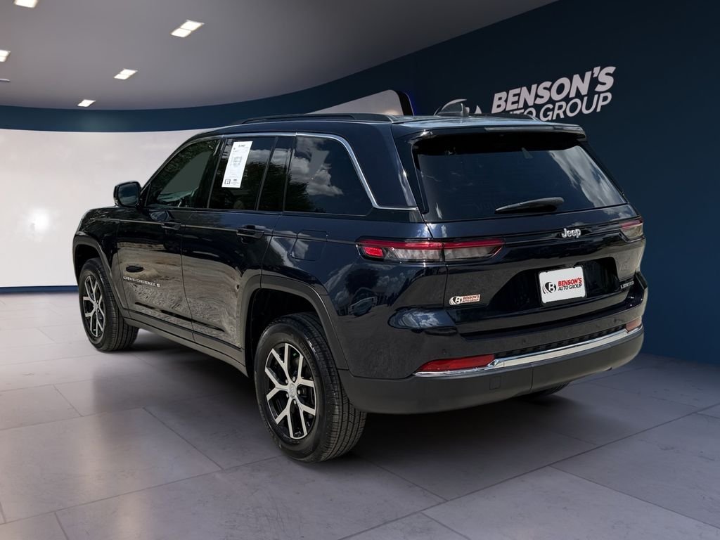Used 2024 Black Jeep Limited image 3