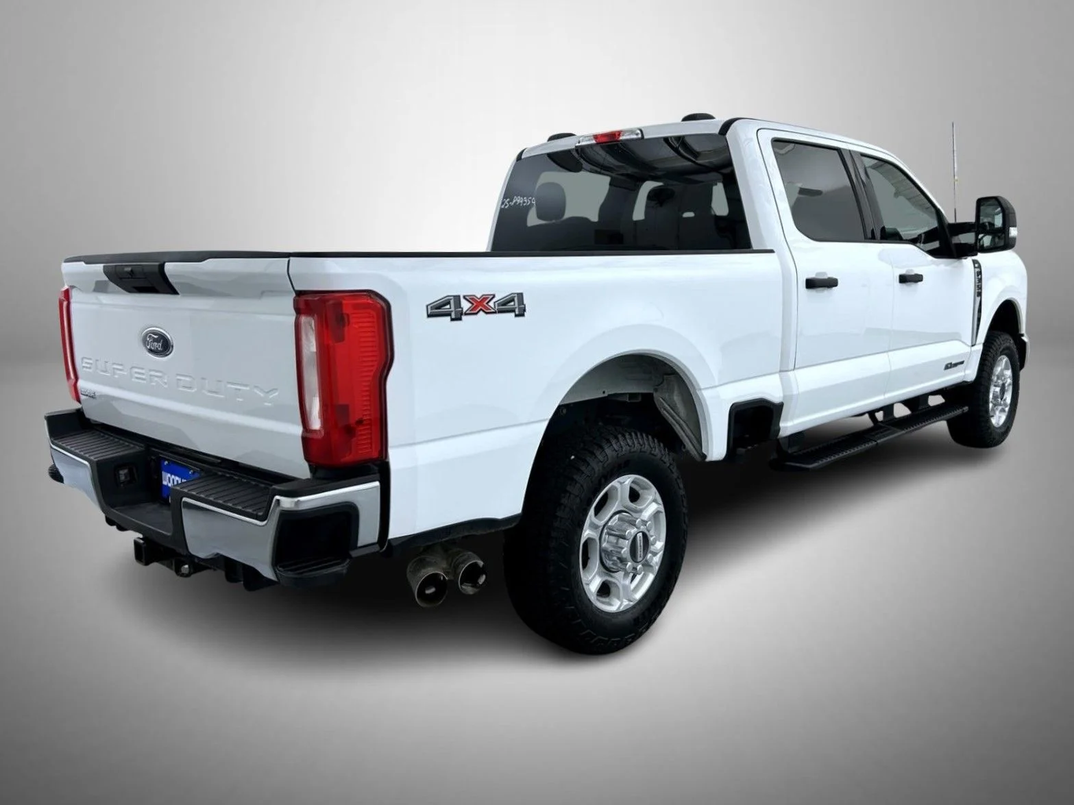 Used 2025 White Ford XLT image 5