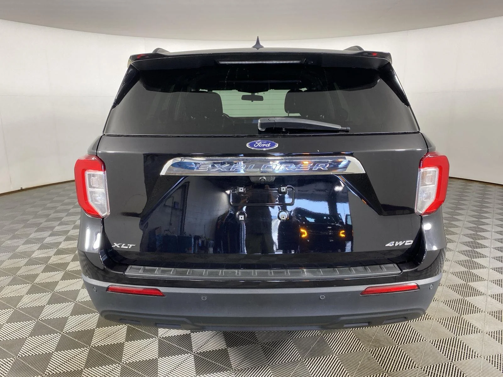 Used 2022 Agate Black Ford XLT image 9