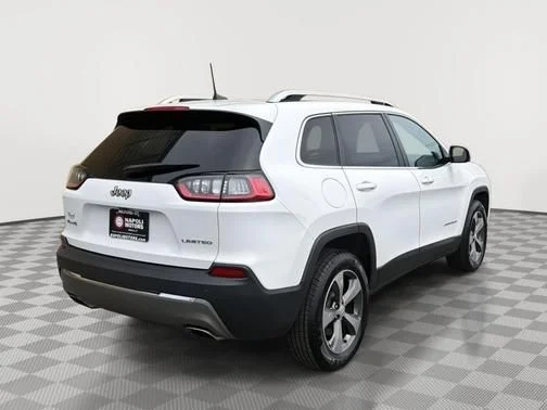 Used 2019 White Jeep Limited image 3