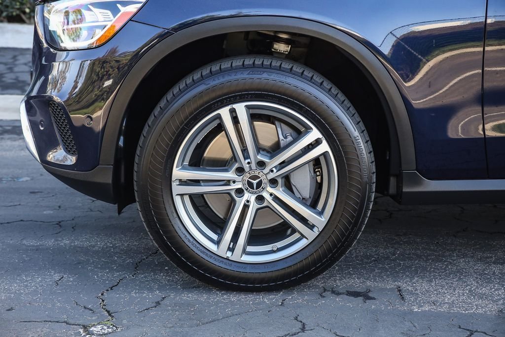 Used 2022 Starling Blue Metallic Mercedes-Benz GLC 300 image 6
