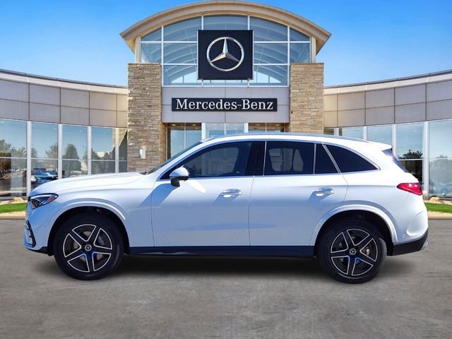 Used 2026 MANUFAKTUR Moonlight White Metallic Mercedes-Benz GLC 300 image 2