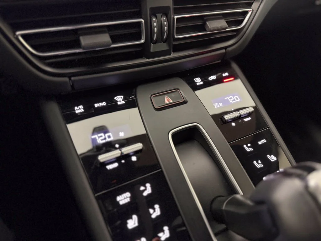 Certified Used 2022  Porsche  image 25
