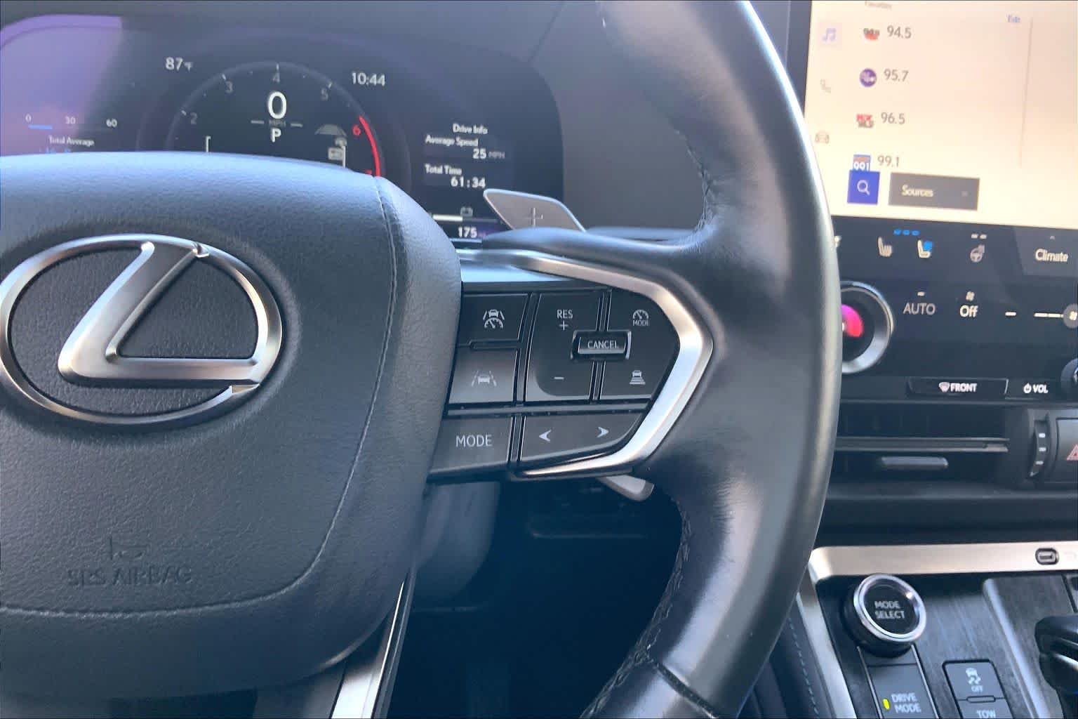 2024 Lexus GX Luxury - Photo 25