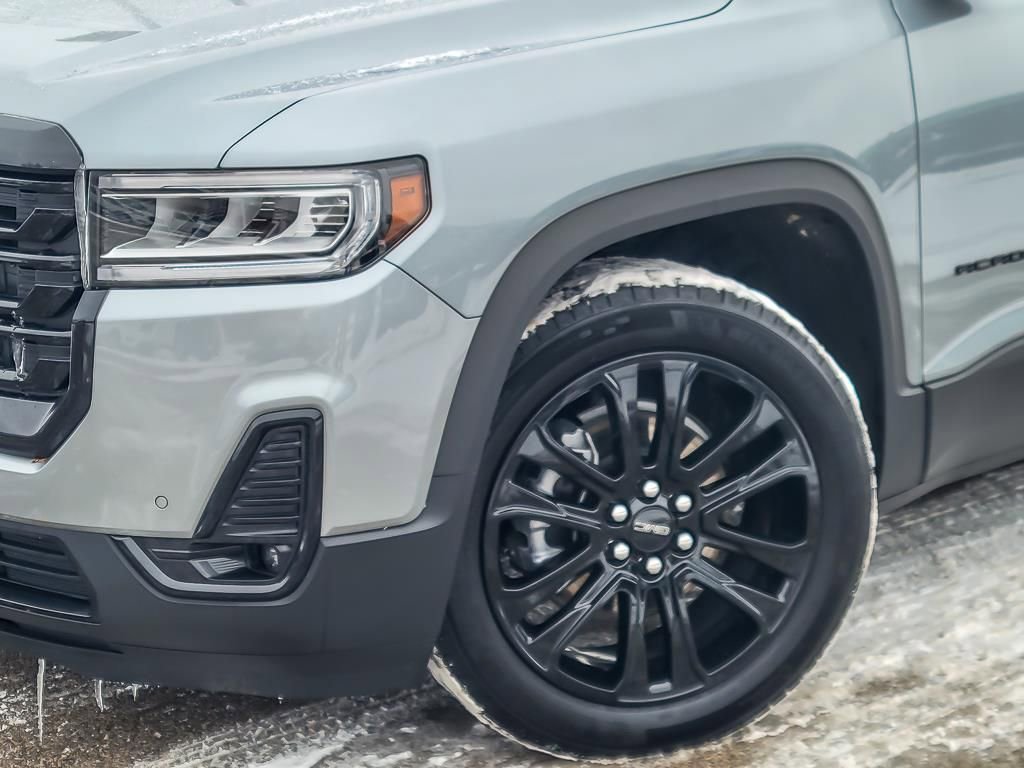 2023 GMC ACADIA - Image 3