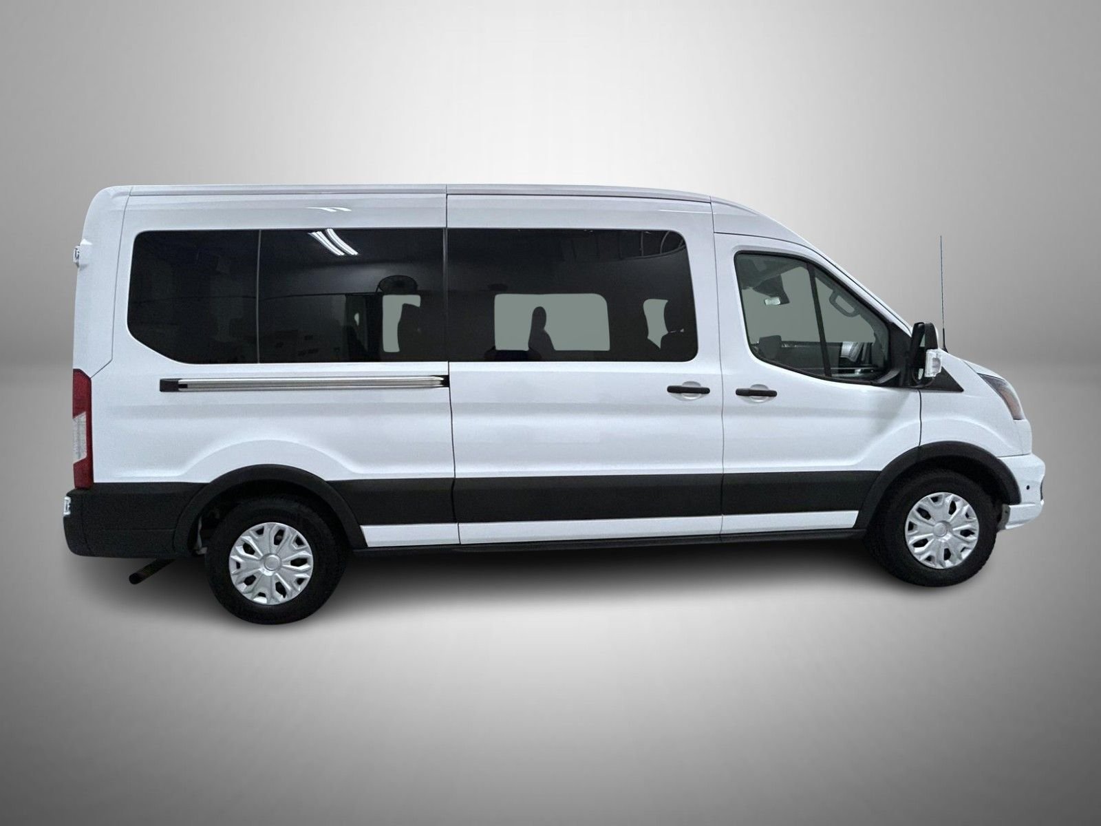 Used 2025 White Ford XLT image 4