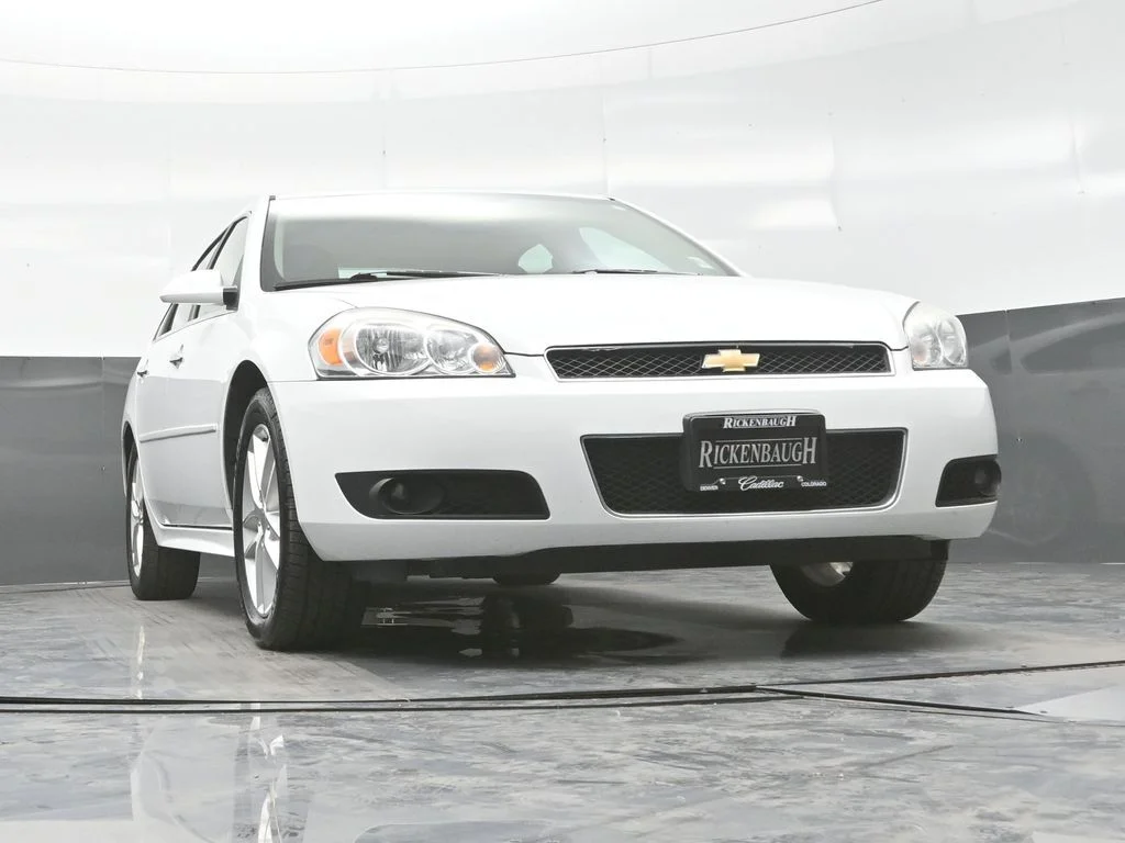 Used 2014 White Chevrolet LTZ image 20