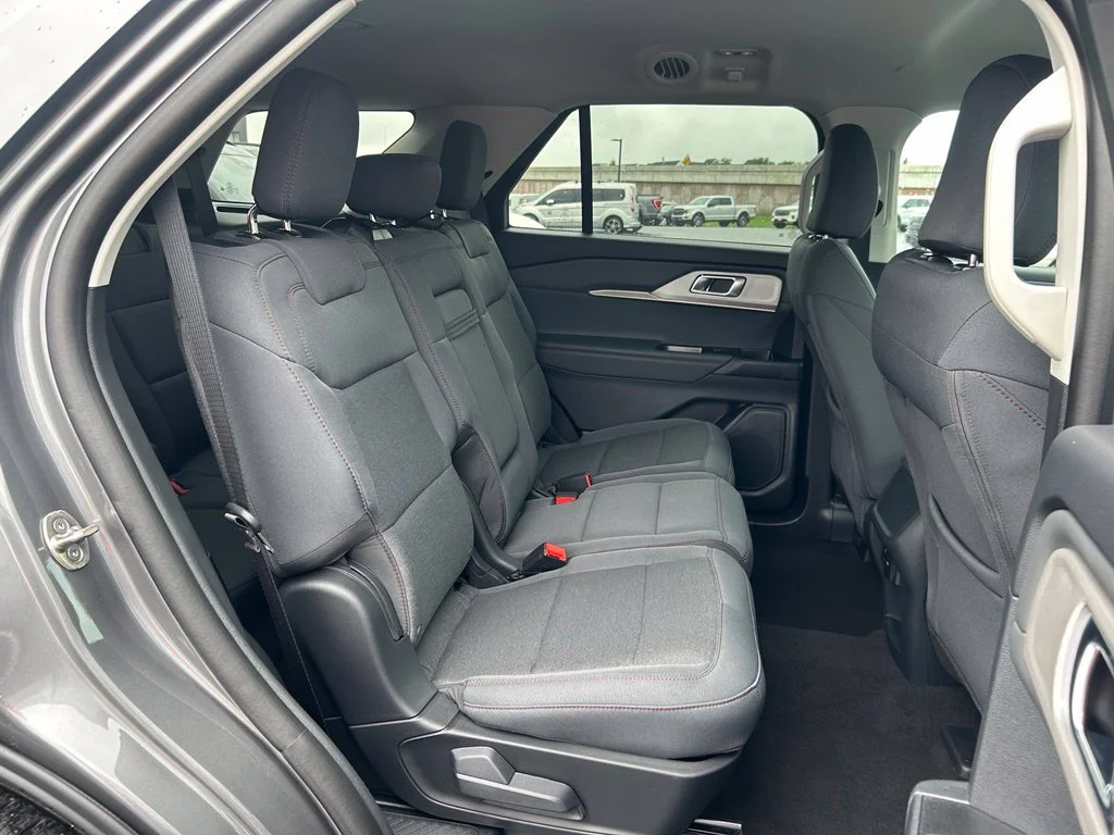 New 2026 Carbonized Gray Metallic Ford Active image 29