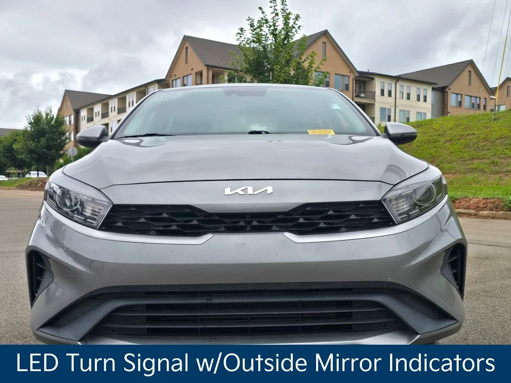 Used 2023 Gray Kia LXS image 6