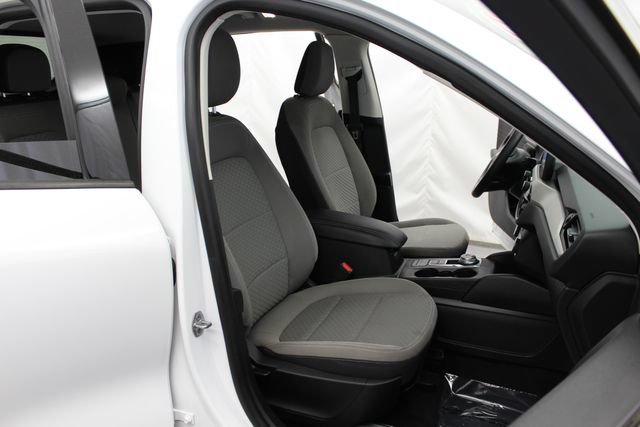 Used 2021  Ford SE image 32