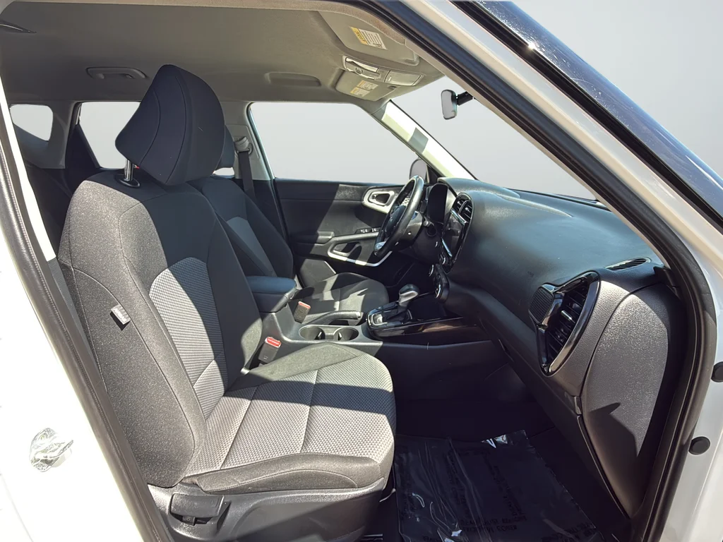 Certified Used 2022 White Kia X-Line image 15