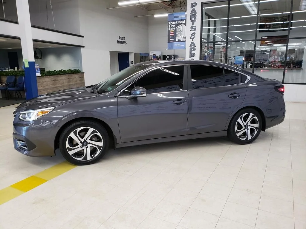 Used 2021 Magnetite Gray Metallic Subaru Limited image 4