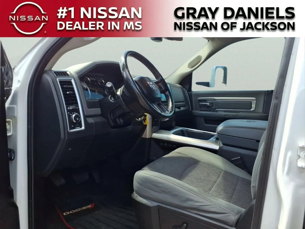 Used 2015 White Ram Big Horn image 24