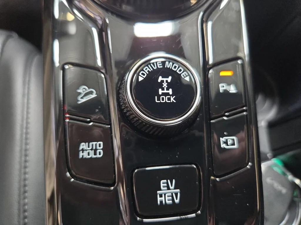 Used 2024 Blue Kia X-Line Prestige image 20