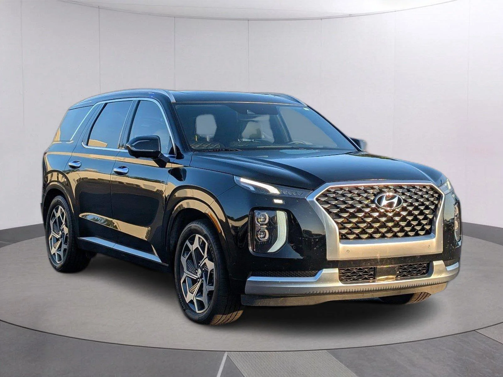 Used 2021 Becketts Black Hyundai Calligraphy image 9