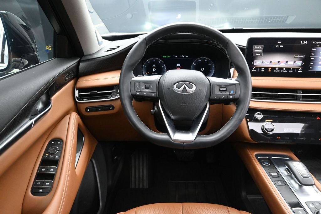 Certified Used 2023 White INFINITI Sensory image 31