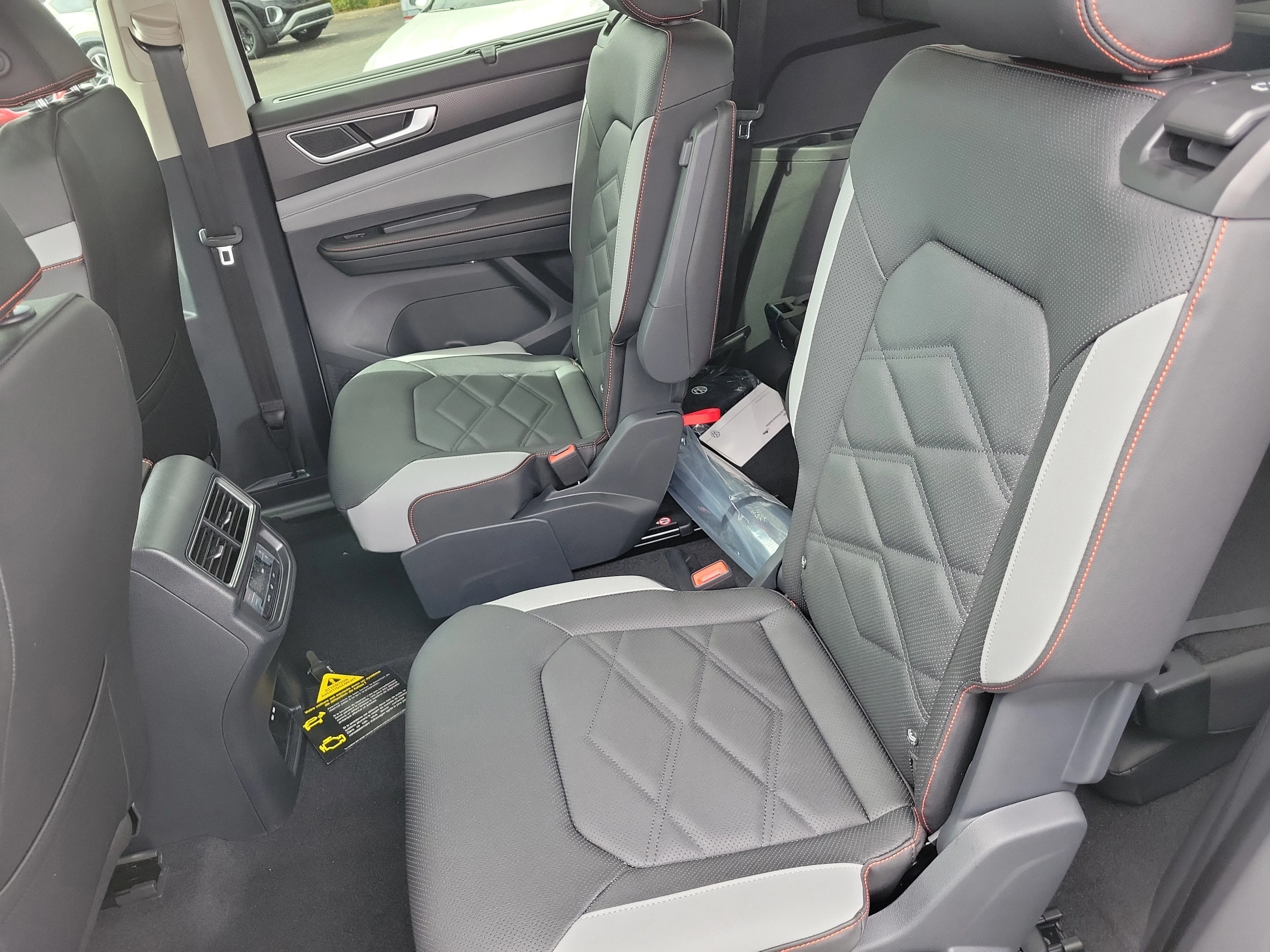 New 2026 White Volkswagen 2.0T Peak Edition image 16