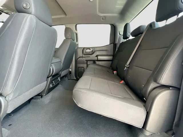 New 2026 Summit White GMC Pro image 18