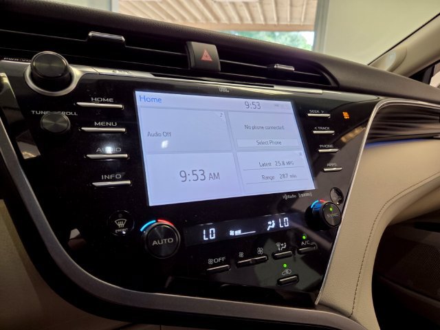 Used 2018 Brown Toyota XLE image 22