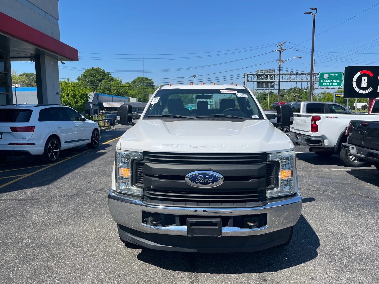 Used 2017 Oxford White Ford XL4WD REG CAB 8 BOX image 3