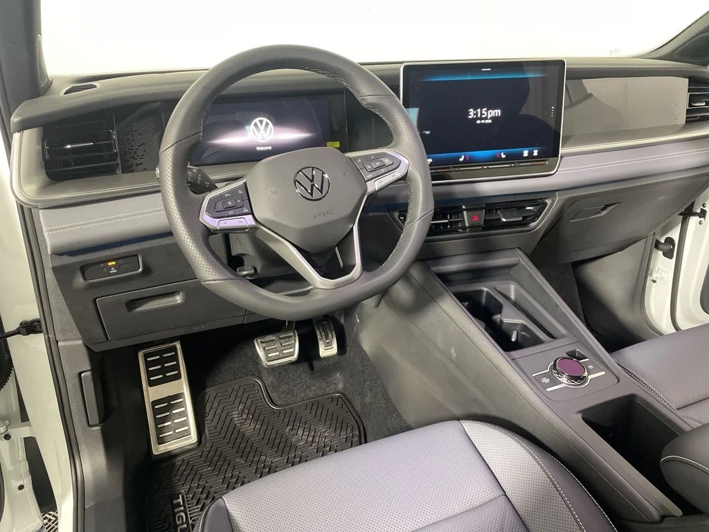 New 2026 White/off-white Volkswagen 2.0T SE R-Line Black image 8
