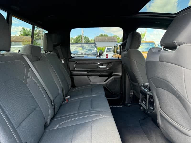 Used 2019 Diamond Black Crystal Pearlcoat Ram Big Horn/Lone Star image 10