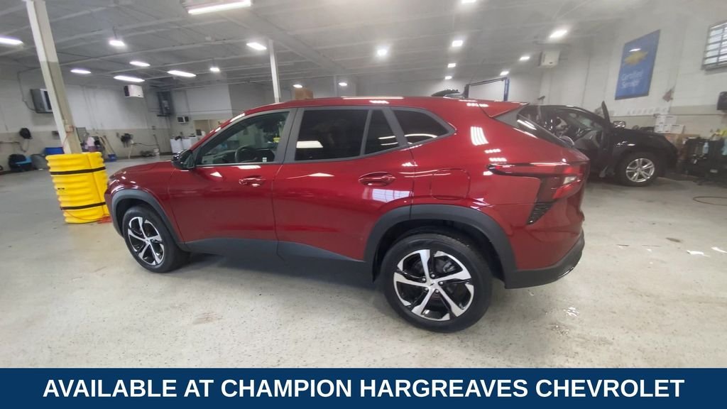 Used 2024 Crimson Chevrolet 1RS image 7