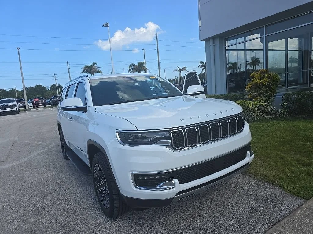 Certified Used 2022 Bright White Clearcoat Jeep Series III image 6
