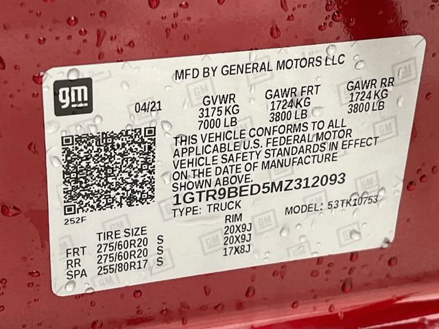 Used 2021 CAYENNE RED TINTCOAT GMC SLE image 12