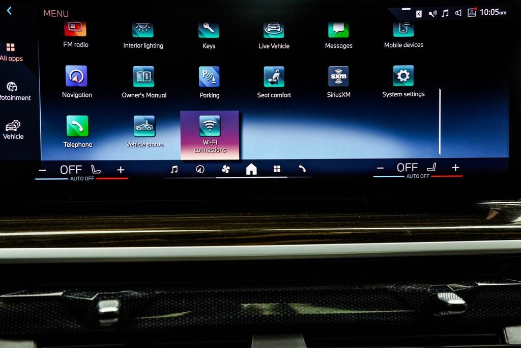 Used 2024 Green BMW xDrive40i image 30