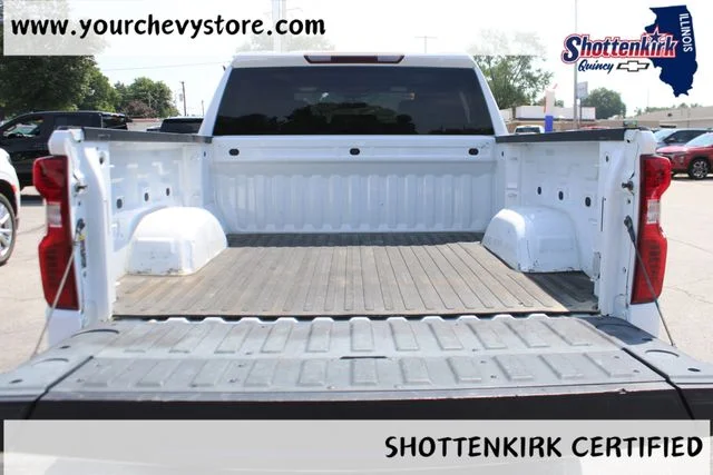 Used 2022 White Chevrolet LT image 8