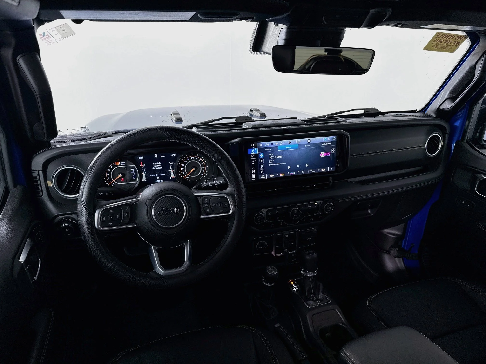 Used 2025 Hydro Blue Pearlcoat Jeep Sahara image 23