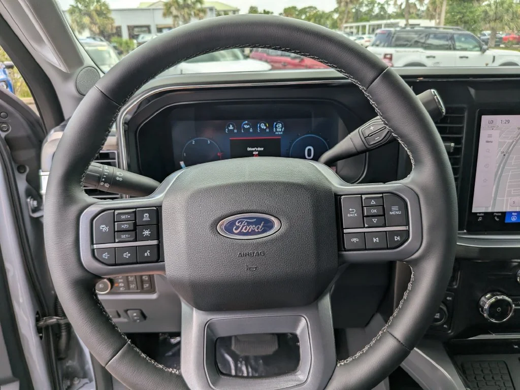 New 2026 Glacier Gray Metallic Tri-Coat Ford F-250® Lariat® image 30