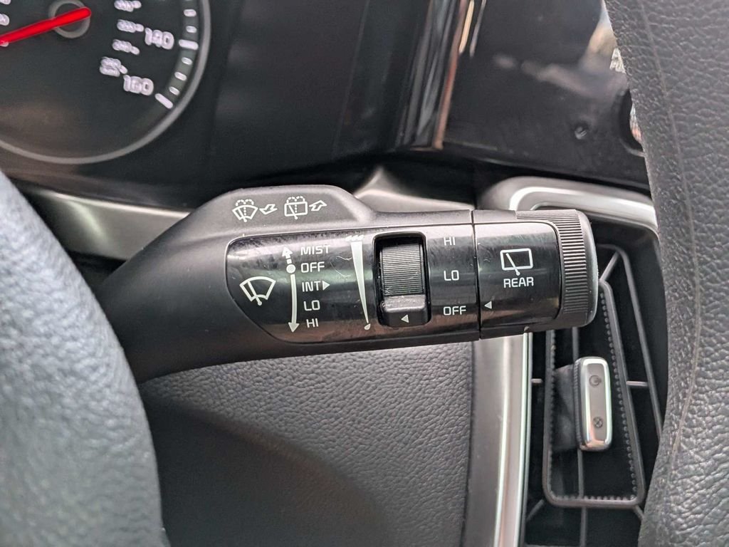 Used 2023 White Kia LX image 36