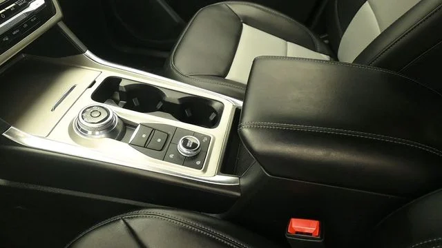 Used 2023 Black Ford XLT image 23