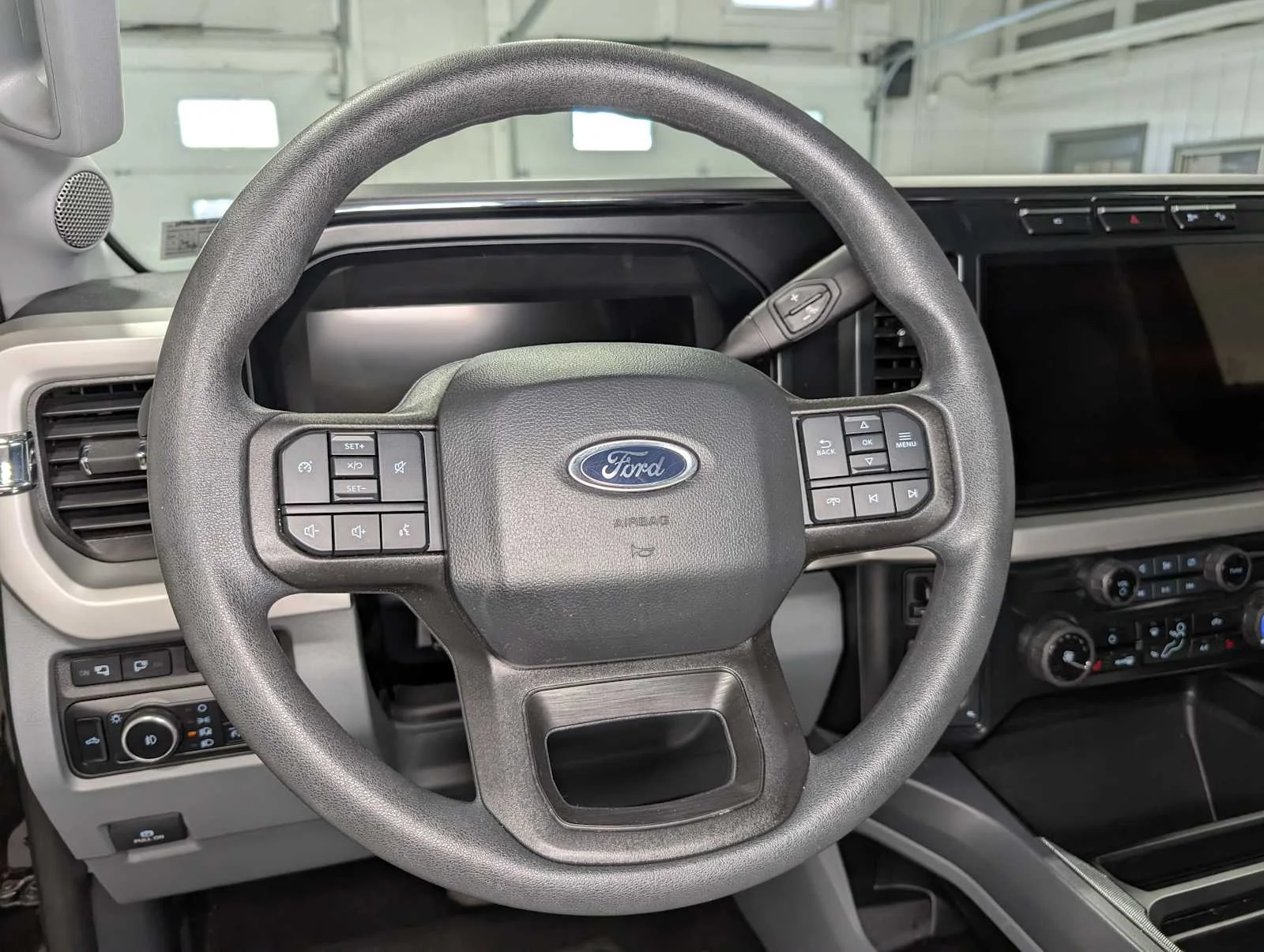 Used 2024 Darkened Bronze Ford XLT image 39