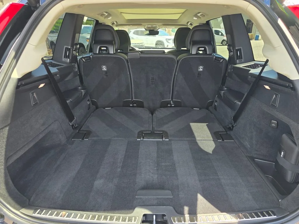 2023 Volvo XC90 Plus - Photo 16