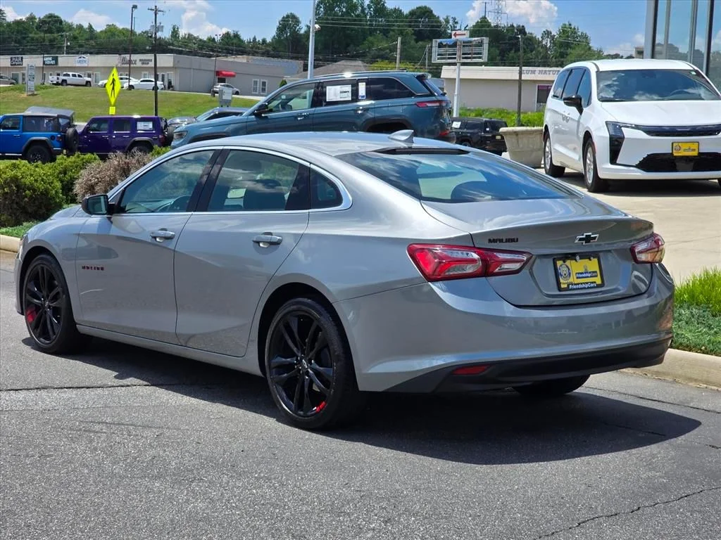 Used 2023 Gray Chevrolet LT image 23