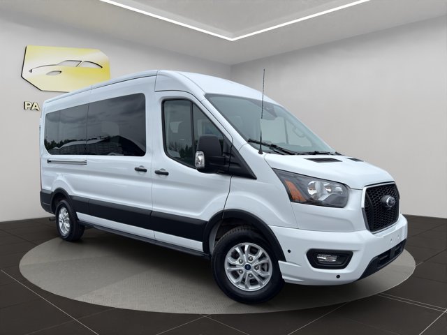 Used 2025 White Ford XL image 1