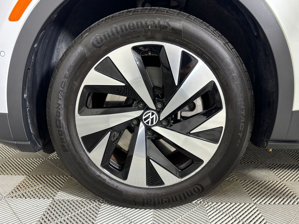 Used 2023 Pure White Volkswagen Pro image 24