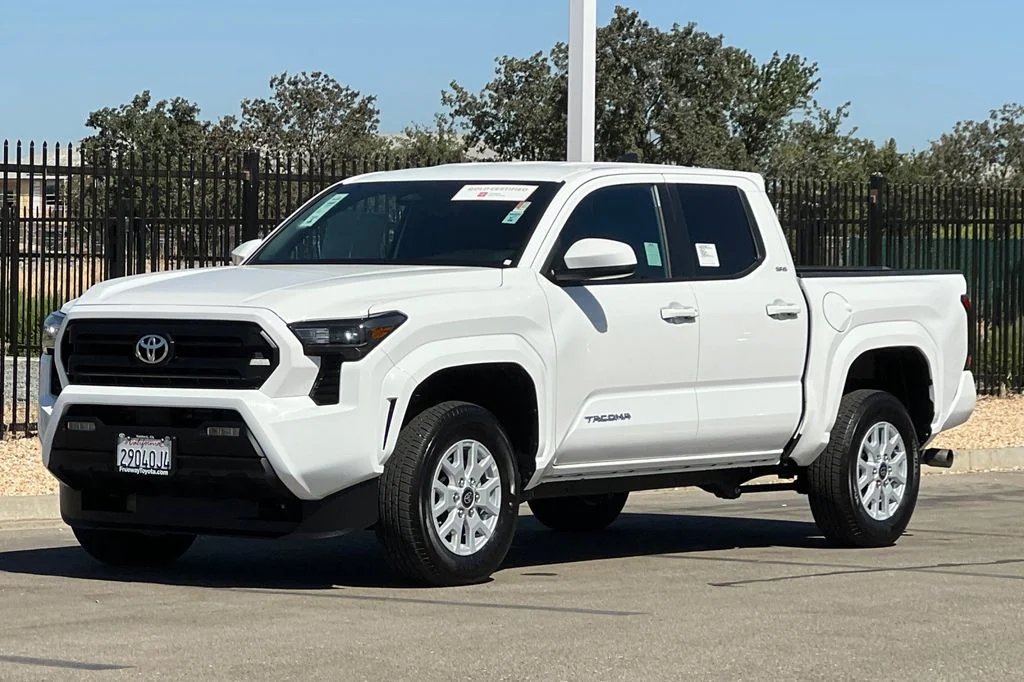 Certified Used 2025 White Toyota SR5 image 10