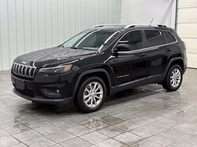 Used 2019 Black Jeep Latitude image 5