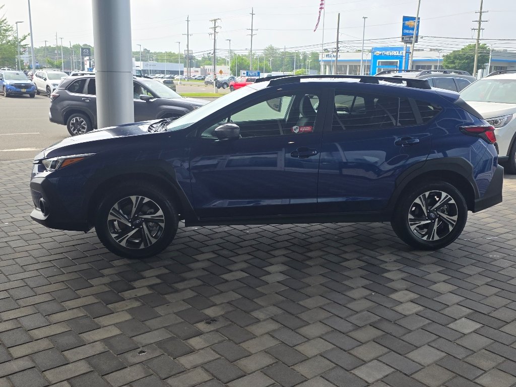Used 2026 Sapphire Blue Pearl Subaru Premium image 10