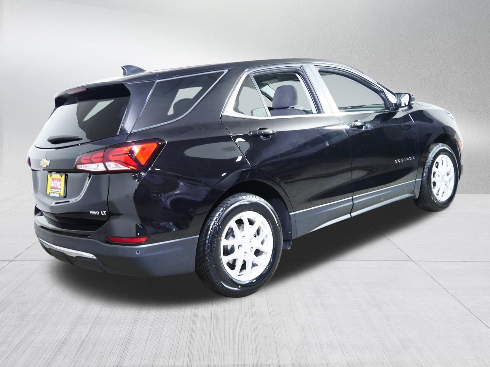 Used 2023 Mosaic Black Metallic Chevrolet LT image 7