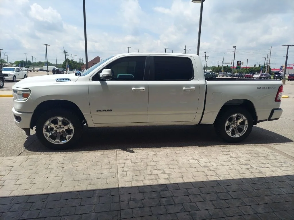 Used 2022 White Ram Big Horn/Lone Star image 4